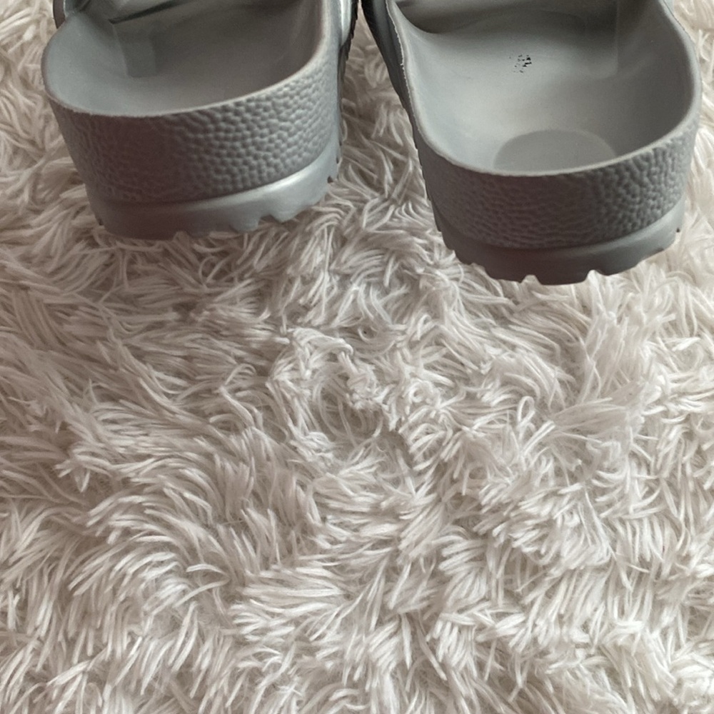 Birkenstock silver slip on’s sz 38 - Picture 8 of 9